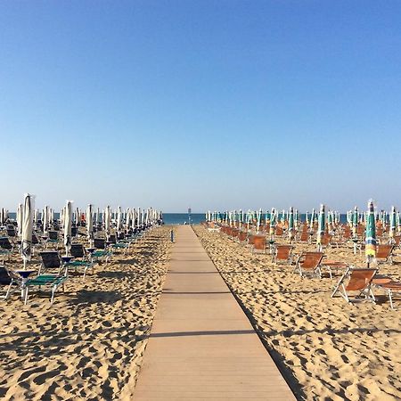 Appartamenti Casa Del Mare Bibione Buitenkant foto